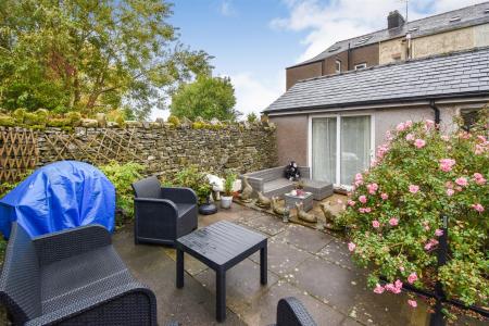 Hawthorn Cottage Rear Garden b.jpg