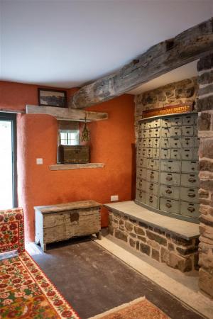 Castlehowe Boot Room b.jpg