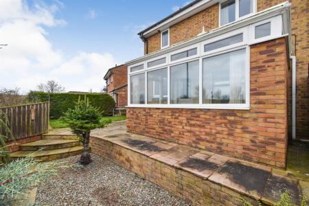 3 Thirlmere Park Garden c.jpg