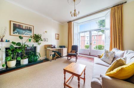 Sitting/Dining Room