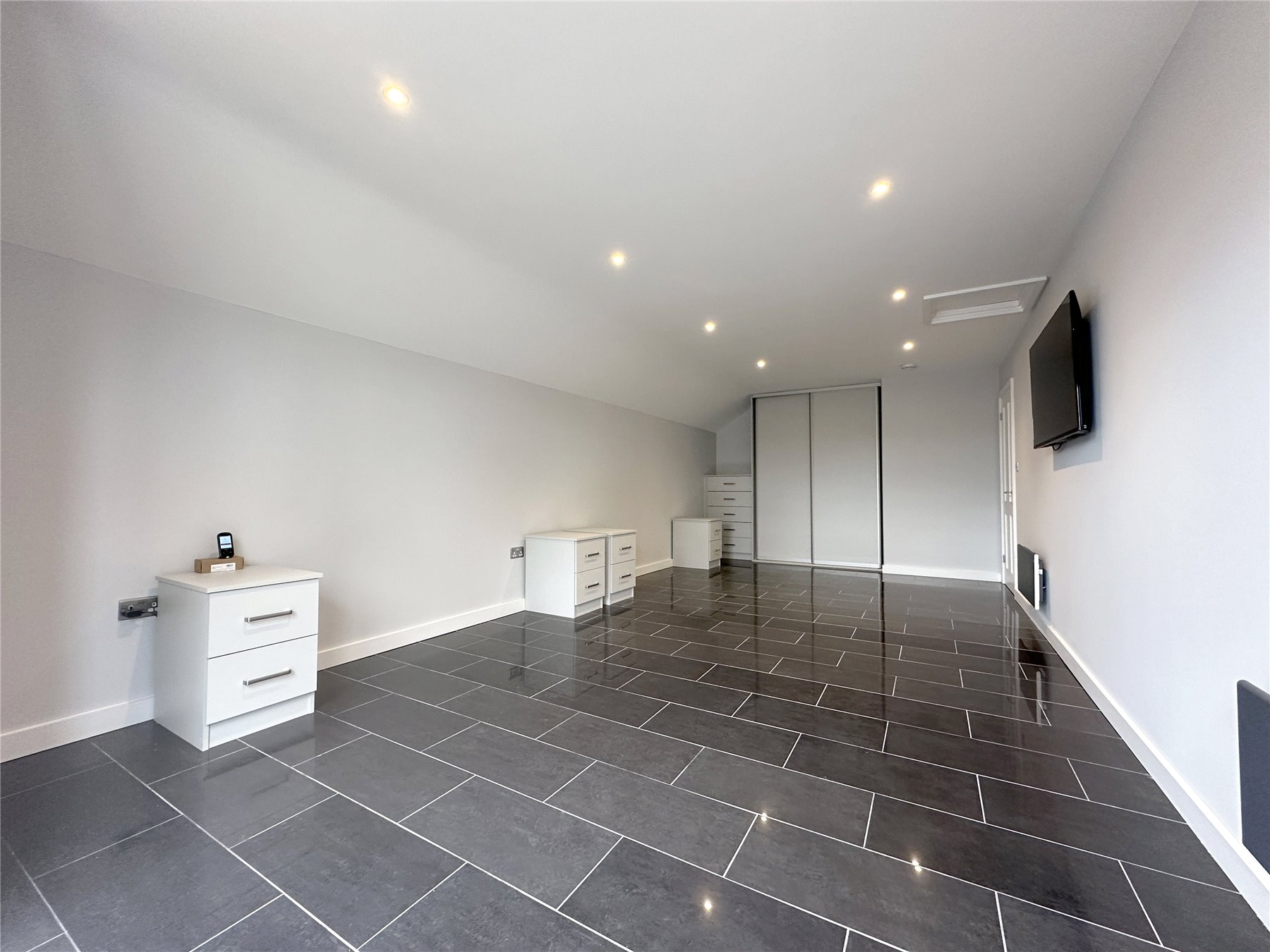 2 bedroom Detached Bungalow for rent in Pinhoe