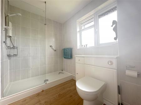 Family Shower Room