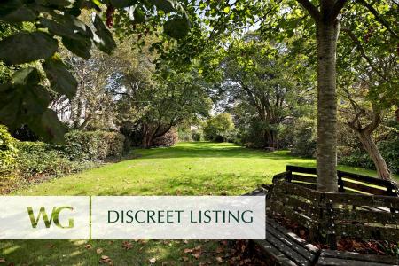 Discreet Listing