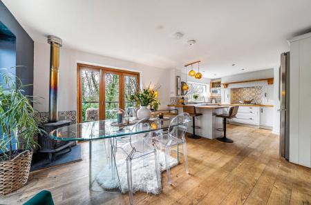 Kitchen/Dining Room