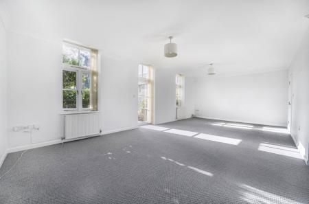 Living/Dining Area