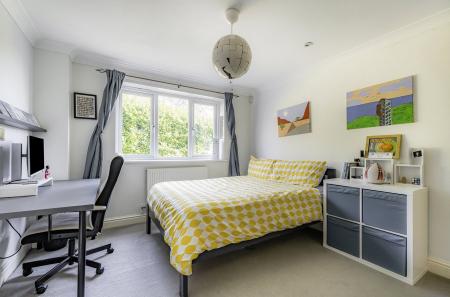 Lg Bedroom