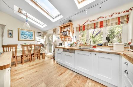 Kitchen/Dining Room