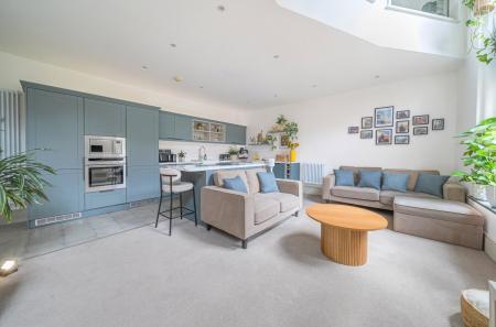 Living/Kitchen