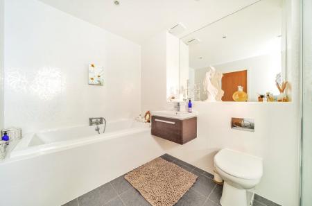 Principal Ensuite