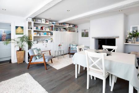 Sitting/Dining Room