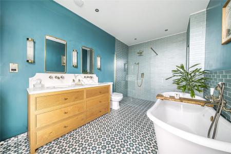 Principal Ensuite