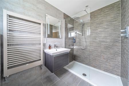 Bed 2 Ensuite