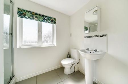 Master En-Suite