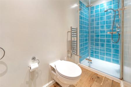 En-Suite Shower Rm
