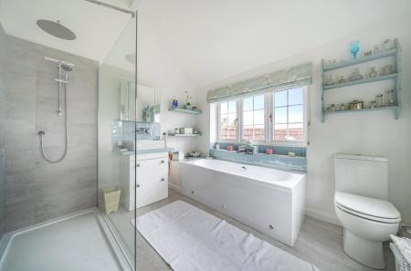 Principal Ensuite