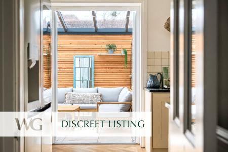 Discreet Listing