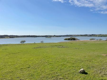 Land & Lake View