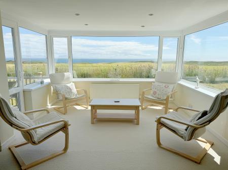 Sun Room/Sitting Area