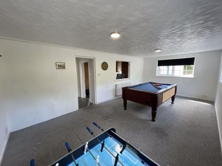 Sitting/Games Room