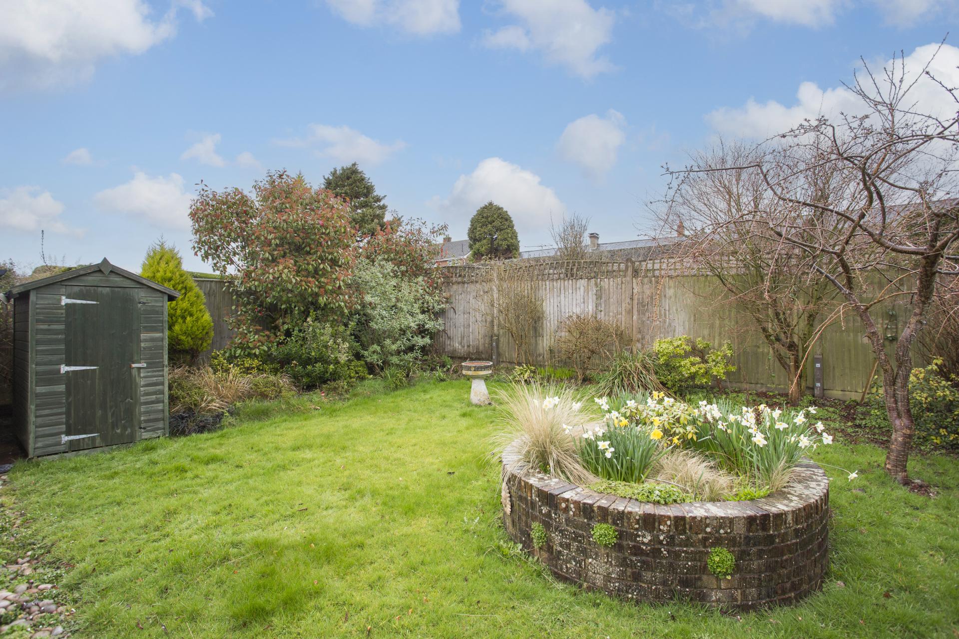 2 bedroom Detached Bungalow for sale in Heathfield