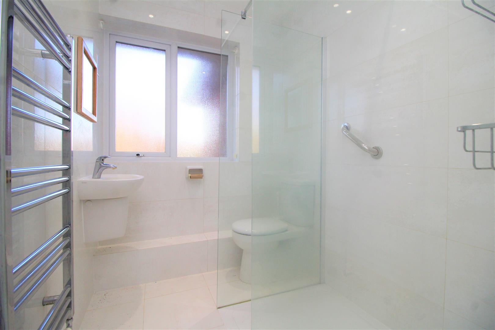 3 bedroom Detached House for sale in Peterborough