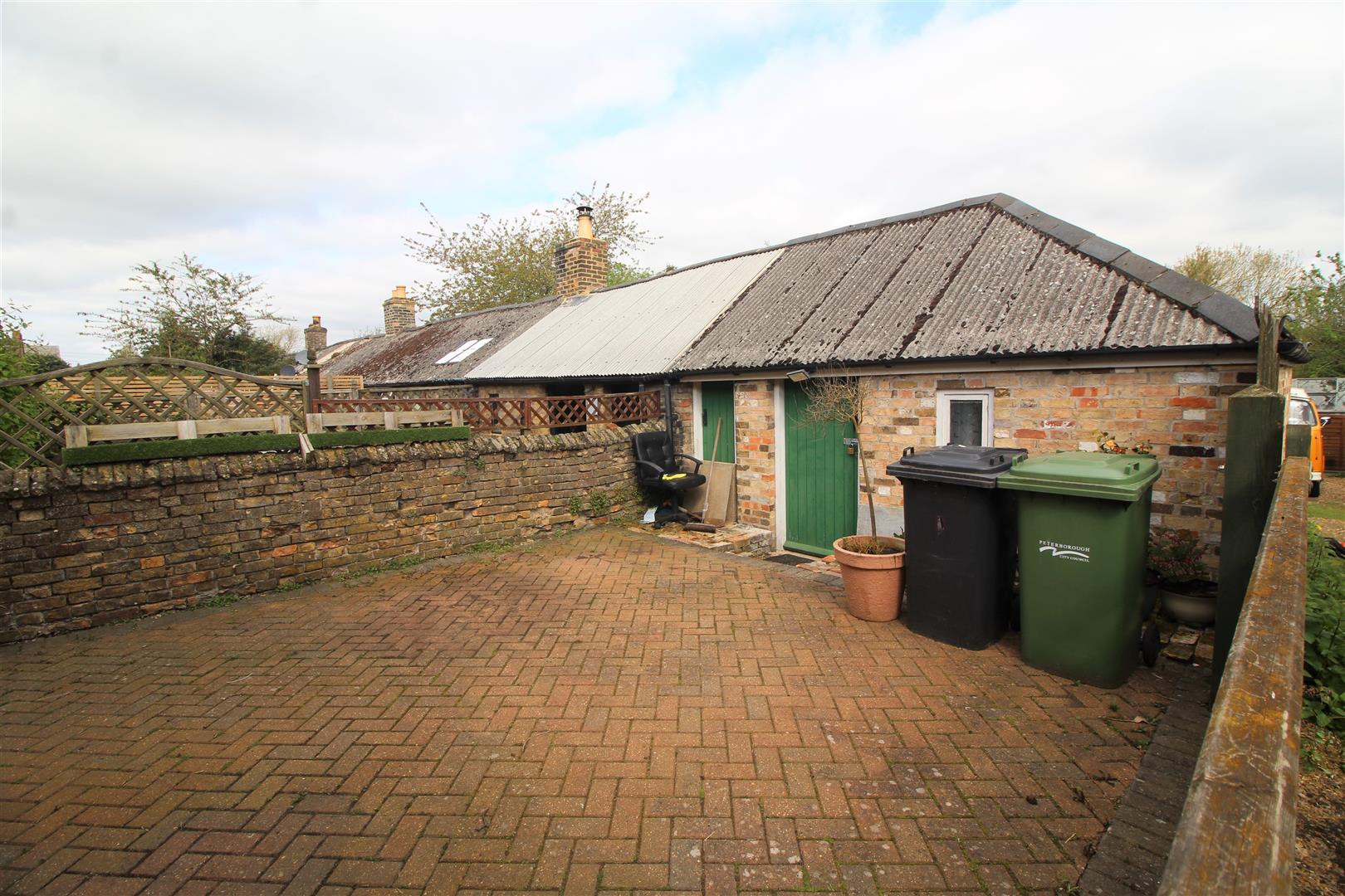 3 bedroom End of Terrace House for sale in Thorney, Peterborough