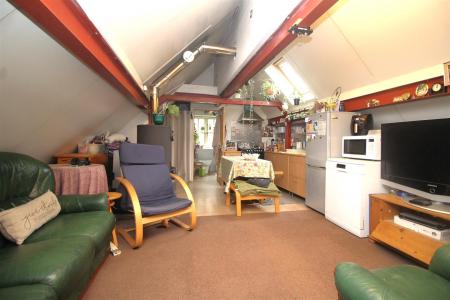 loft room .JPG