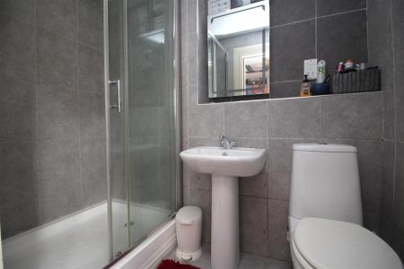 ensuite 1 .JPG