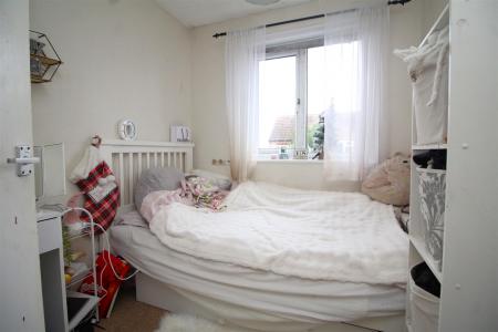 bedroom 3.JPG