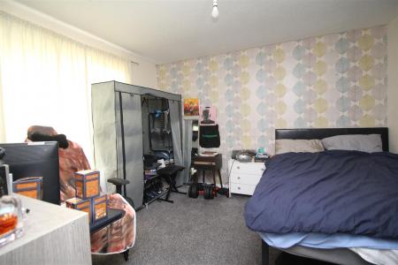 bedroom 2 .JPG