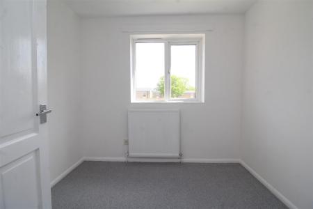 bedroom 2.JPG