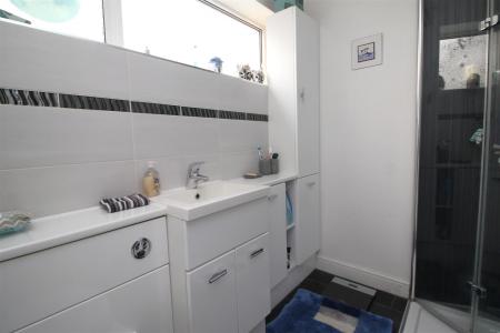 shower room 1 .JPG