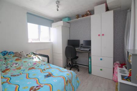 bedroom 2 .JPG