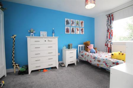 bedroom 2 .jpg