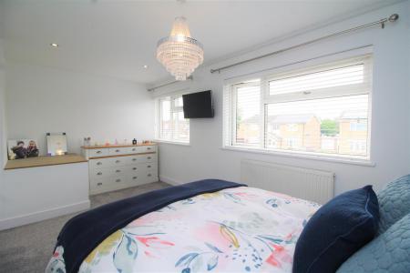 bedroom 1 .jpg