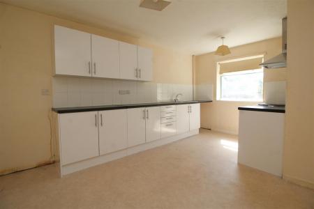 kitchen 1 .JPG