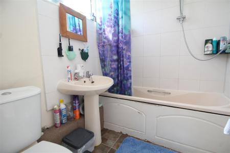 bathroom .JPG