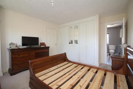 main bedroom 2 .JPG