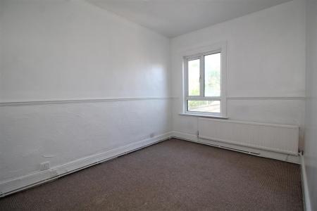 bedroom 2 .JPG