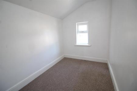 bedroom 3 .JPG