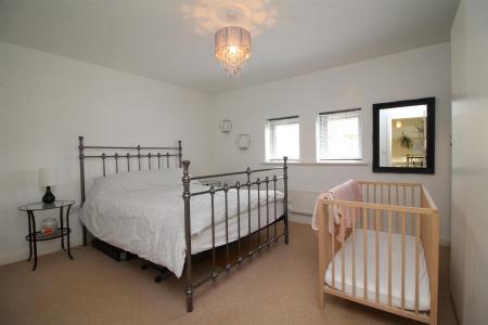 bedroom 2.JPG