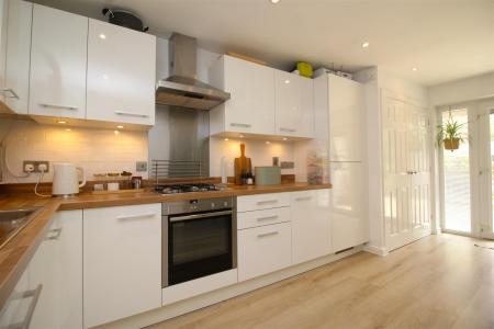 kitchen 1.JPG