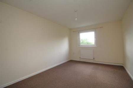bedroom .JPG