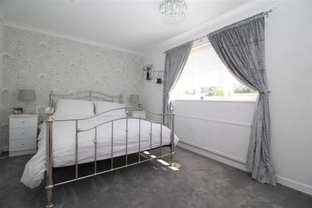 bed 1 .jpg