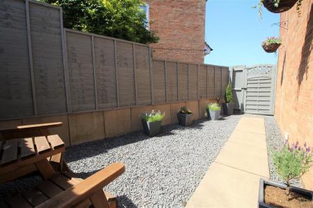garden 1.jpg
