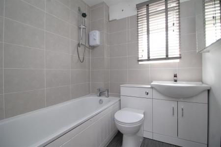 bathroom .JPG