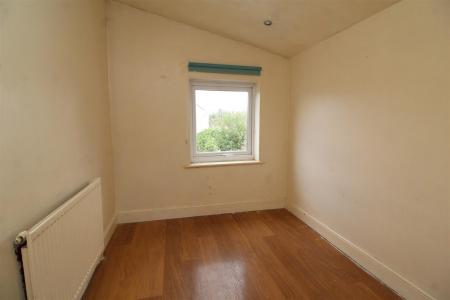 bedroom 3 .JPG