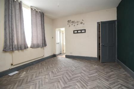dining room 2 .JPG