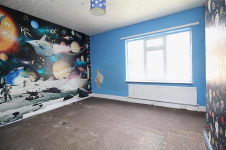 bedroom 1.JPG