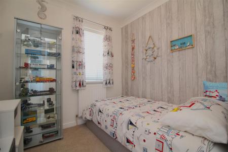 bedroom 3 .JPG